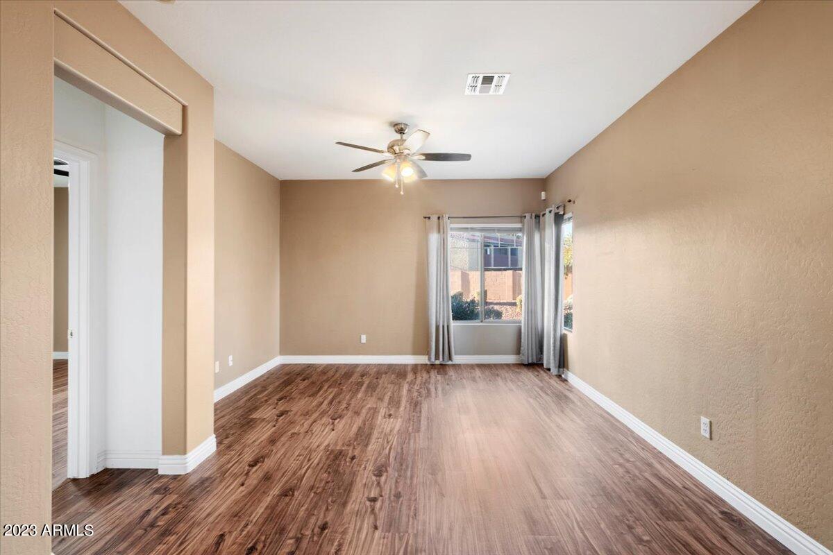 805 S SYCAMORE Street, 121, Mesa Unit: 121