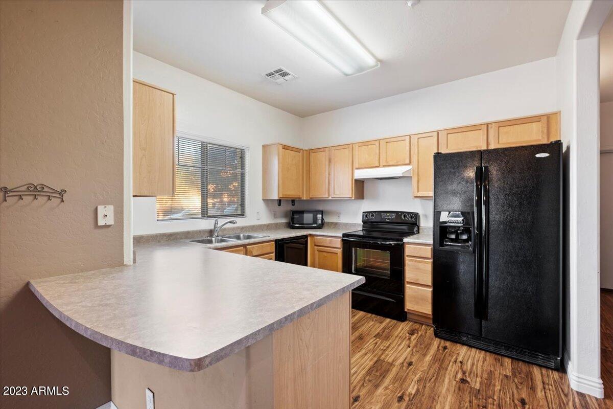 805 S SYCAMORE Street, 121, Mesa Unit: 121