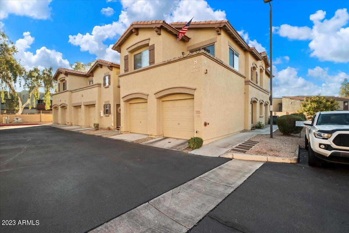 805 S SYCAMORE Street, 121, Mesa Unit: 121