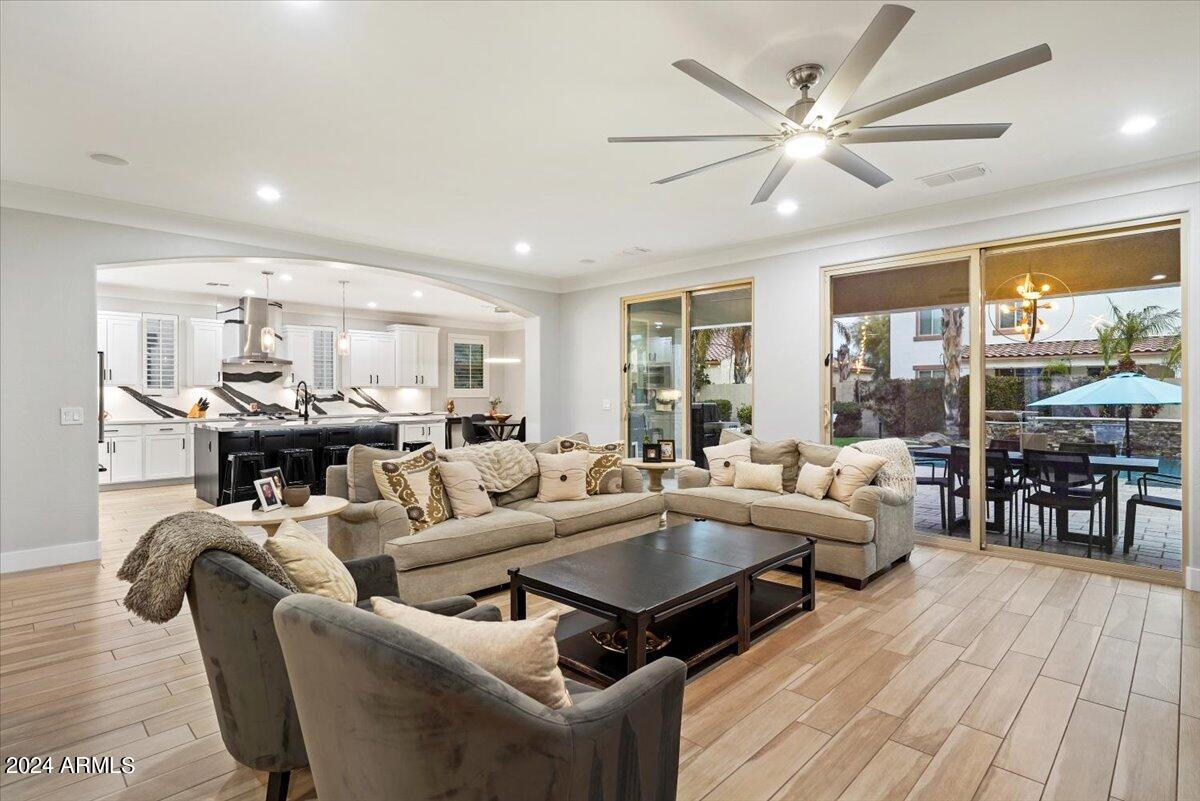 2852 E REDWOOD Place, Chandler