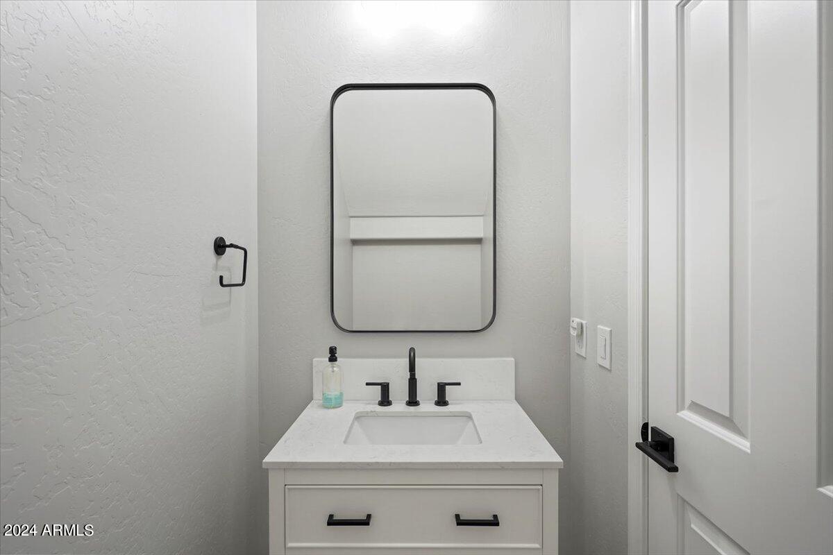 2852 E REDWOOD Place, Chandler