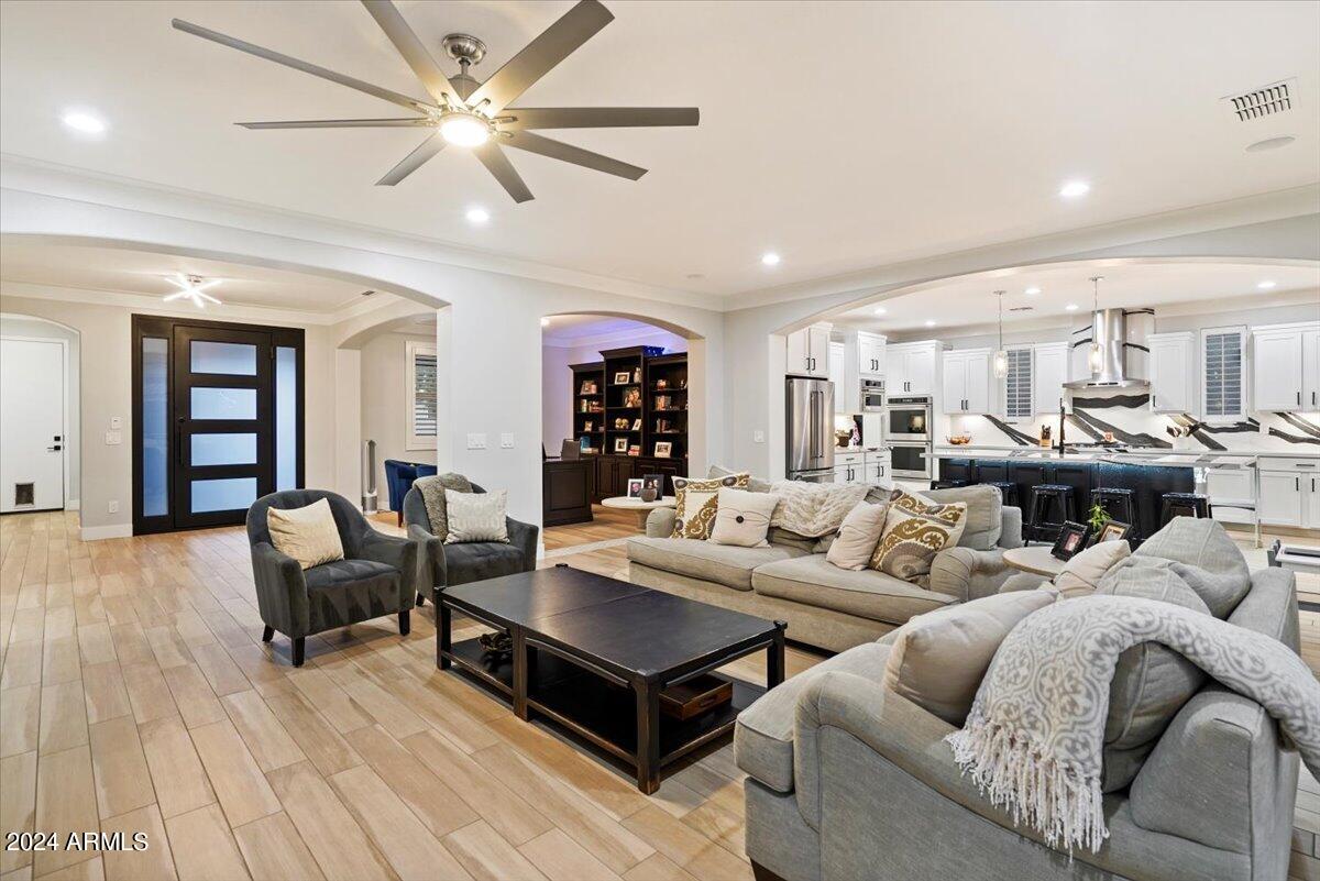 2852 E REDWOOD Place, Chandler