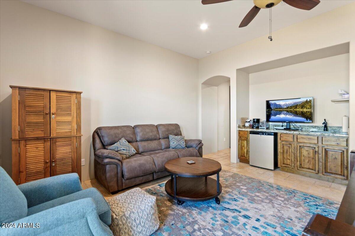 40403 N 6TH Avenue, Phoenix