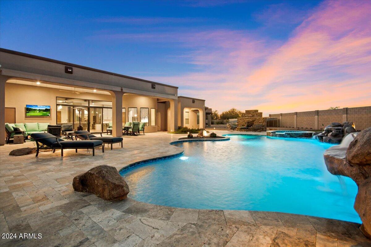 40403 N 6TH Avenue, Phoenix