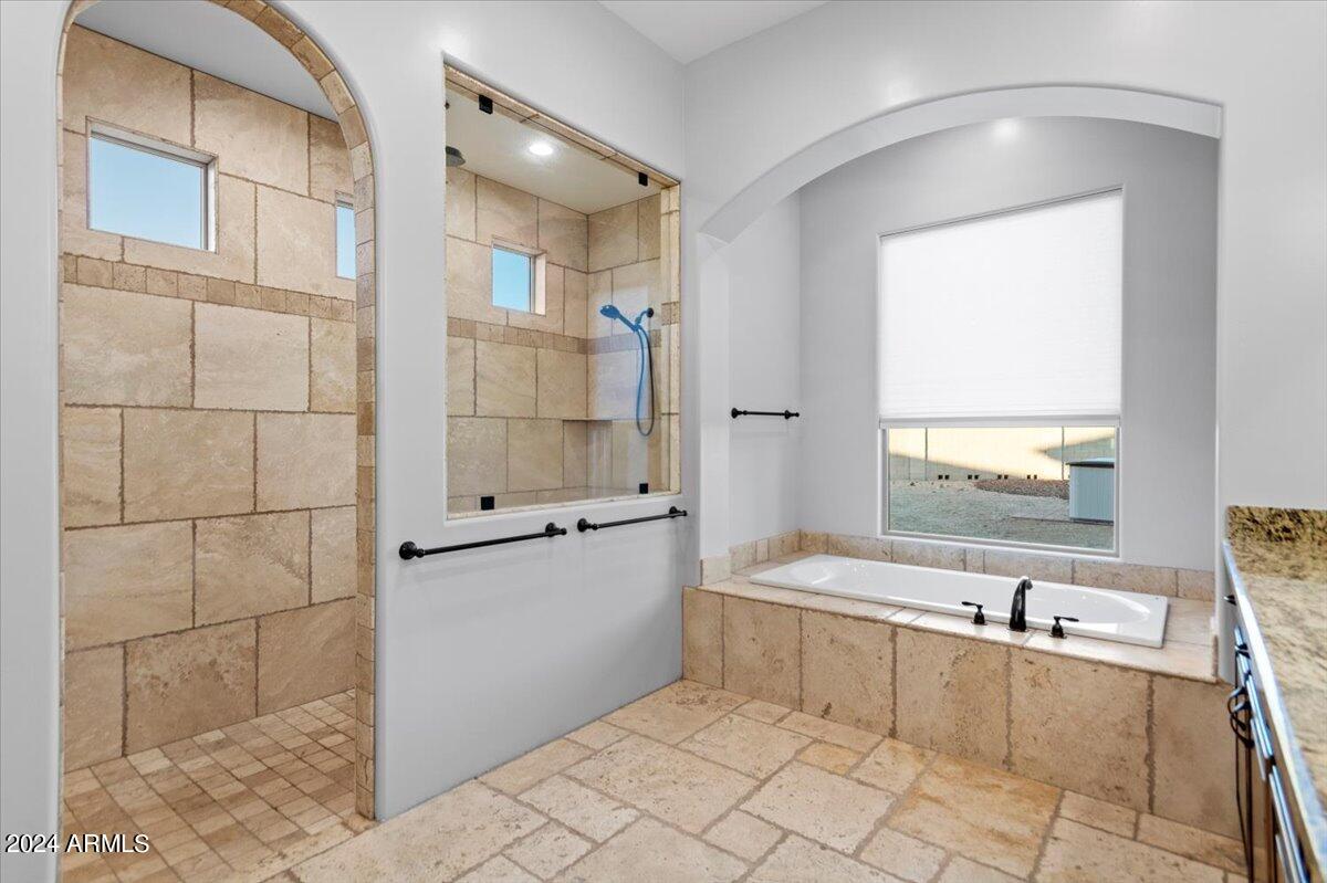 40403 N 6TH Avenue, Phoenix