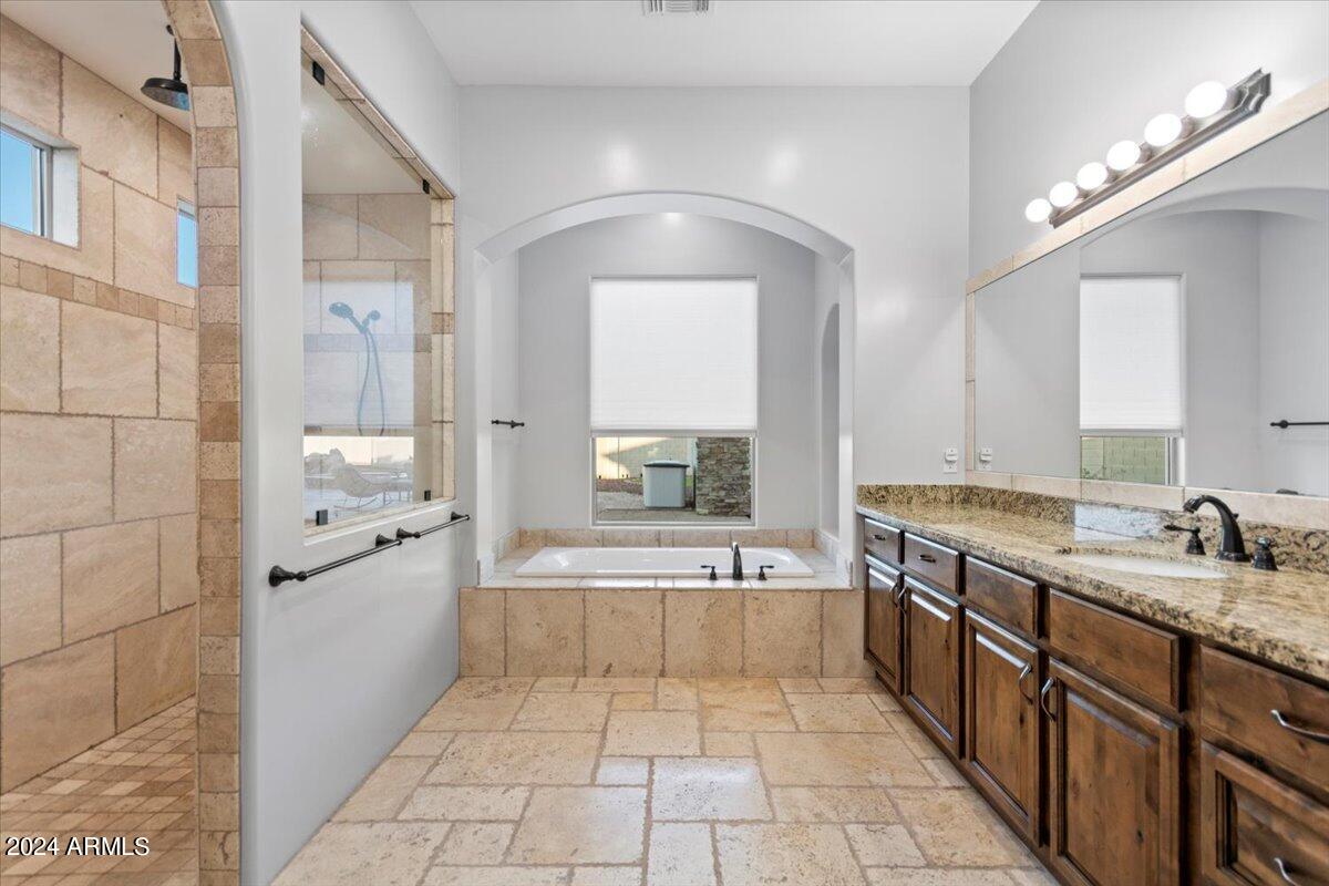 40403 N 6TH Avenue, Phoenix