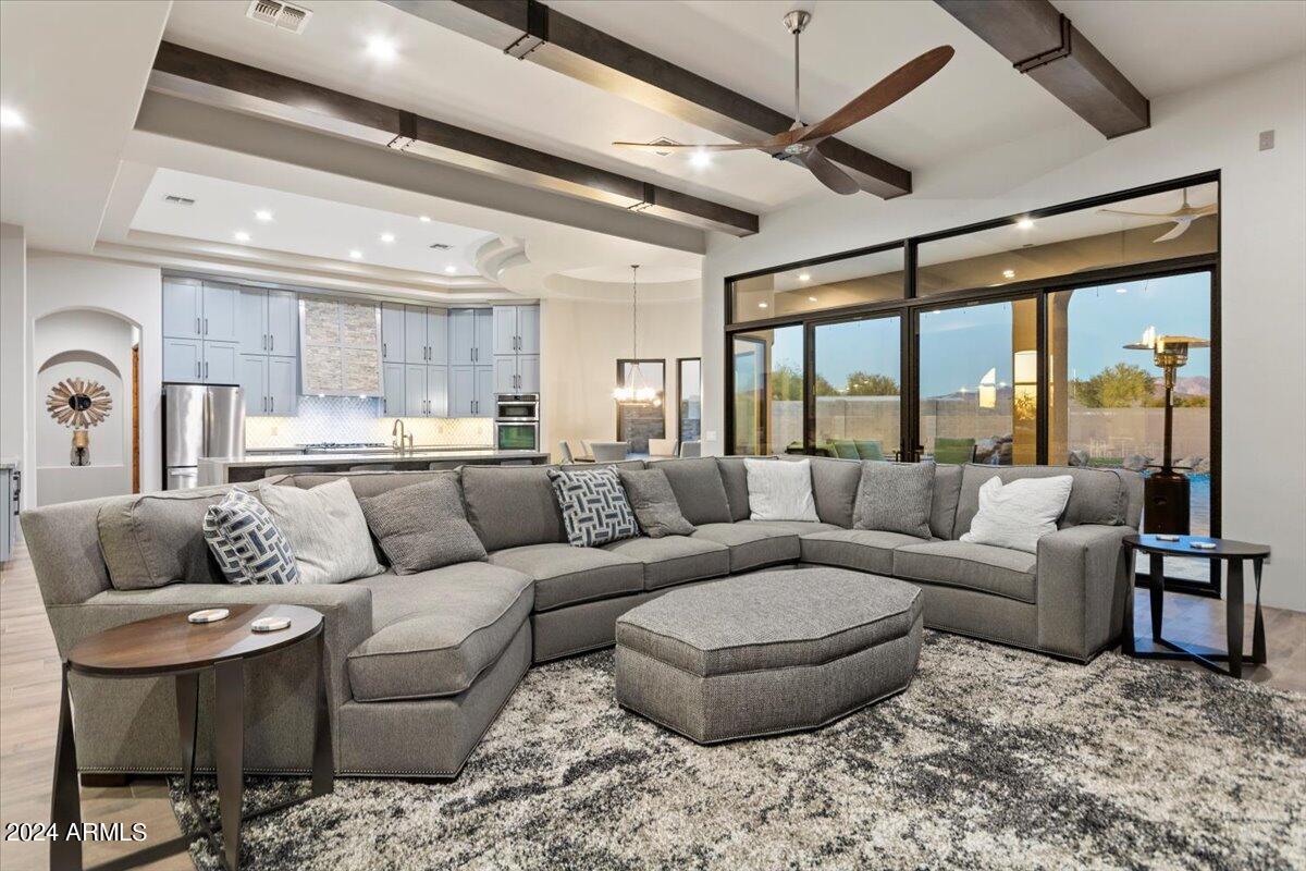 40403 N 6TH Avenue, Phoenix