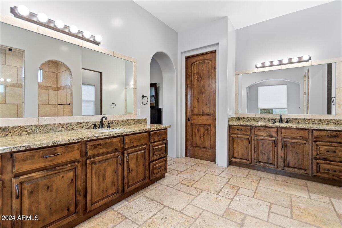 40403 N 6TH Avenue, Phoenix