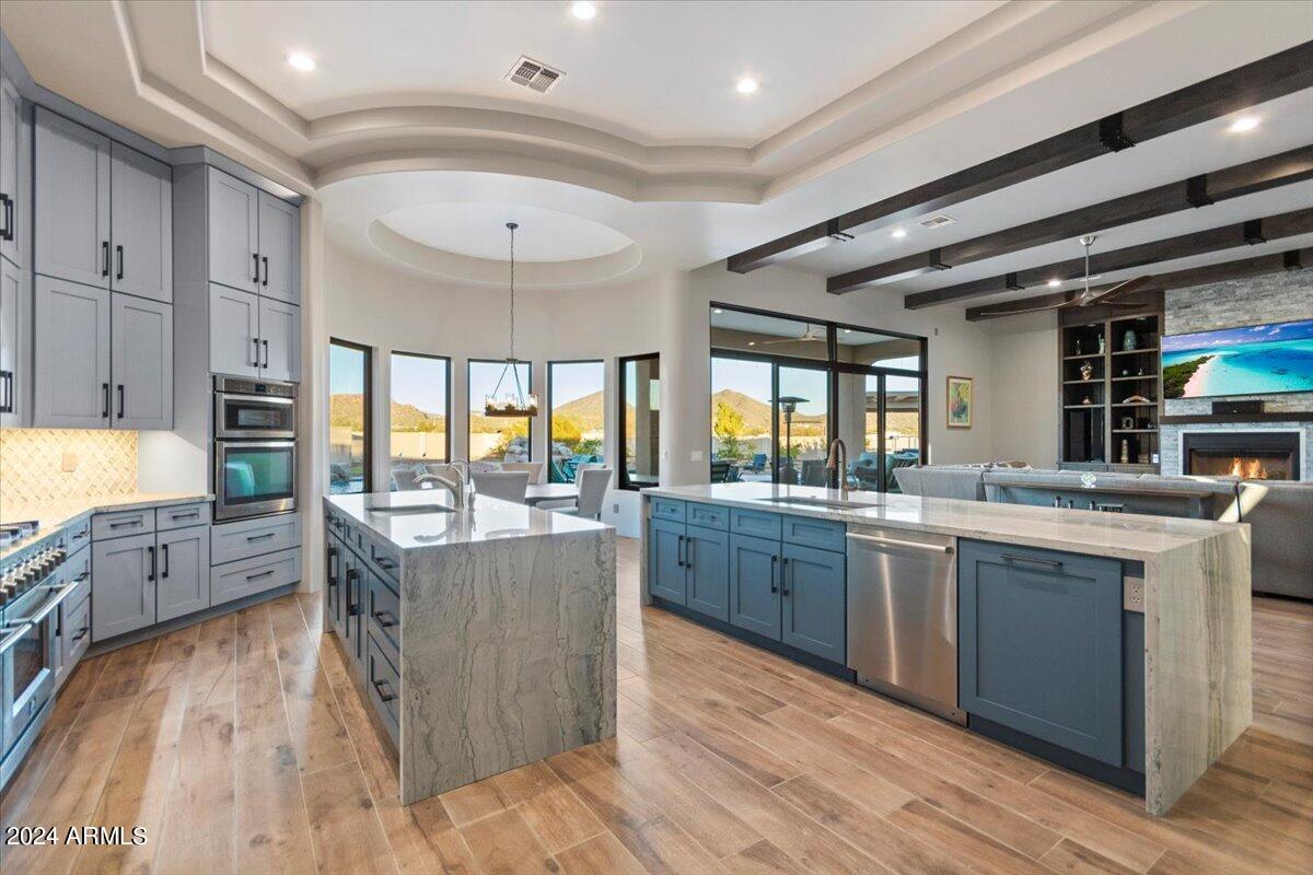 40403 N 6TH Avenue, Phoenix