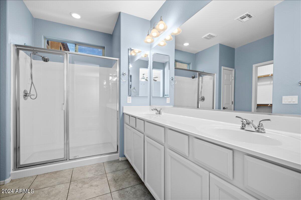 16810 W BELLEVIEW Street, Goodyear