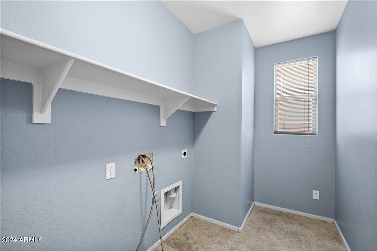 16810 W BELLEVIEW Street, Goodyear