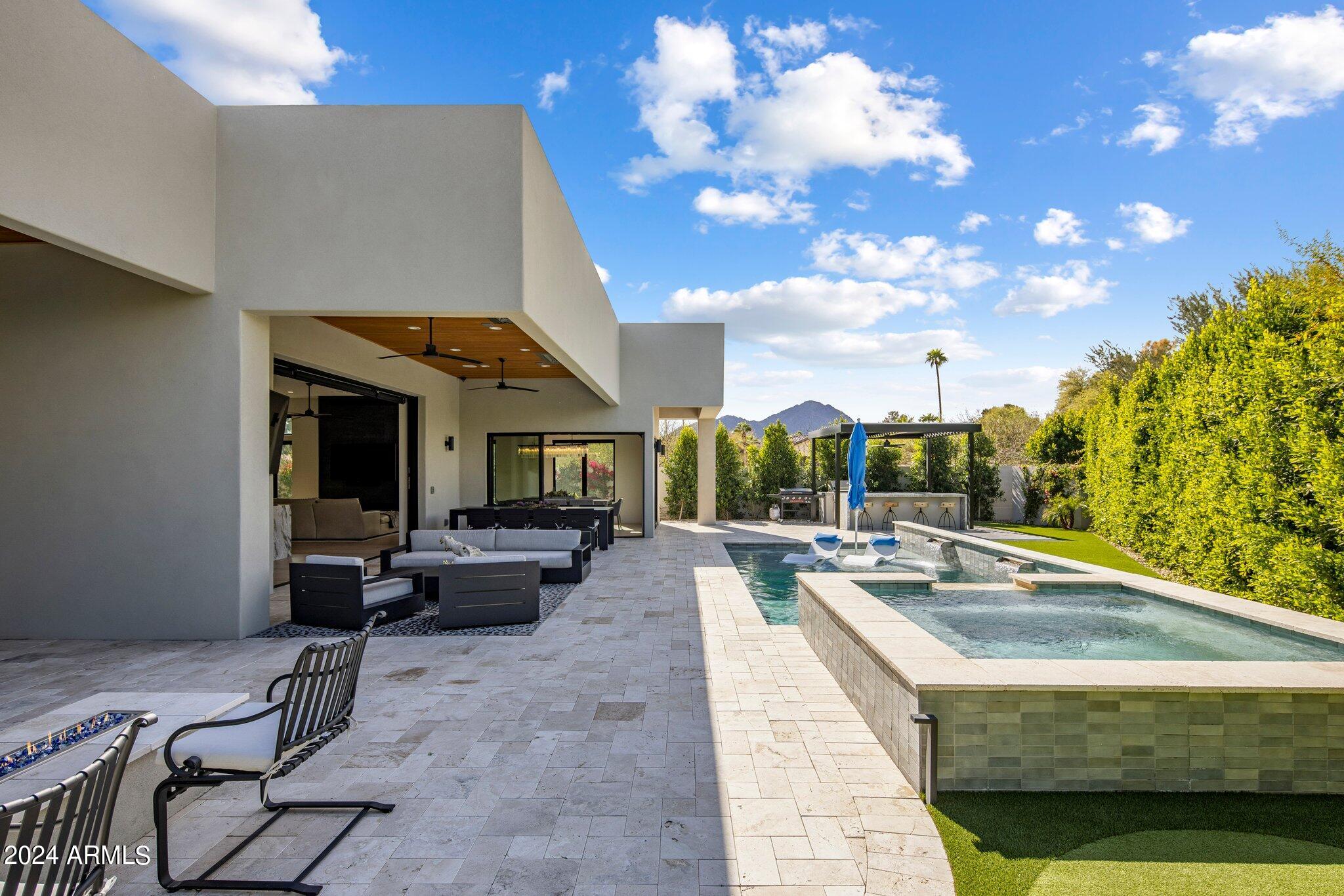 7530 E SUNDOWN Court, Scottsdale