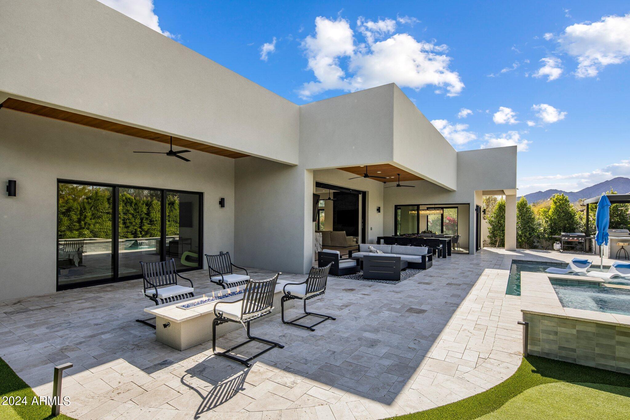 7530 E SUNDOWN Court, Scottsdale