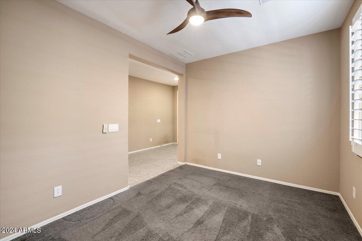 2526 W PEROLA Drive, Phoenix