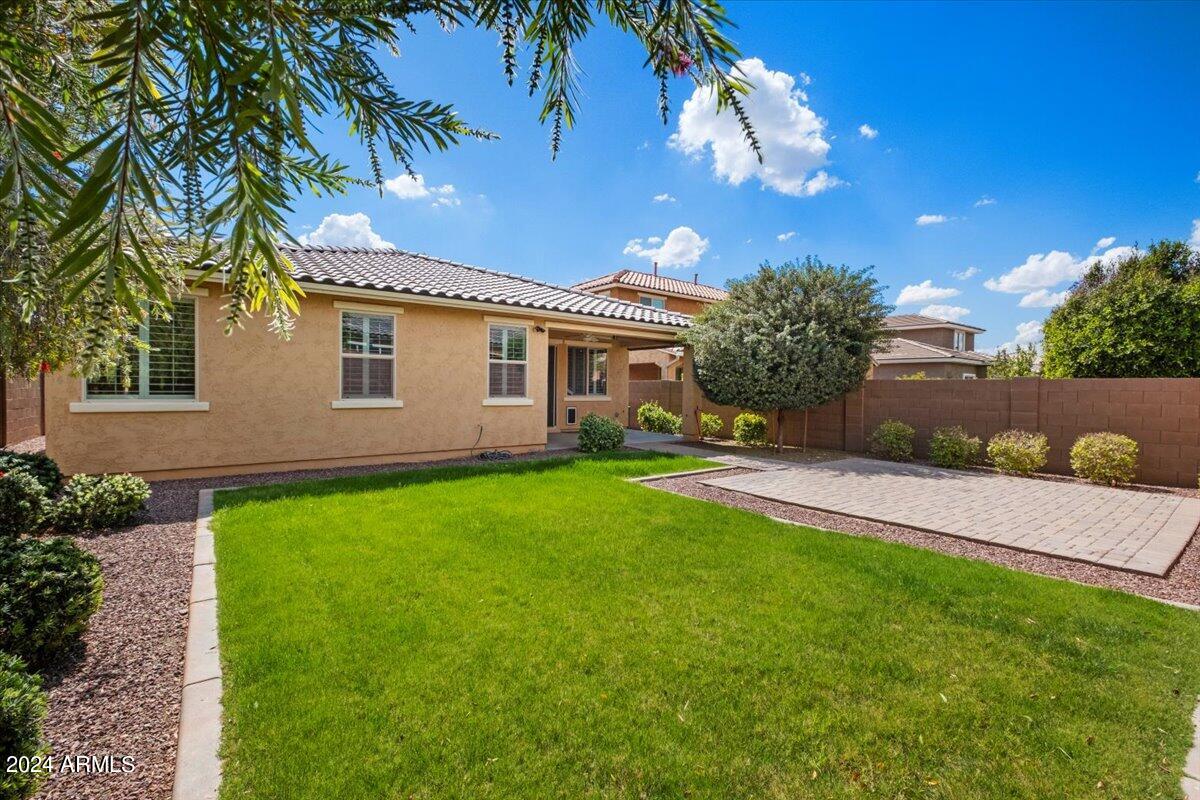 2526 W PEROLA Drive, Phoenix