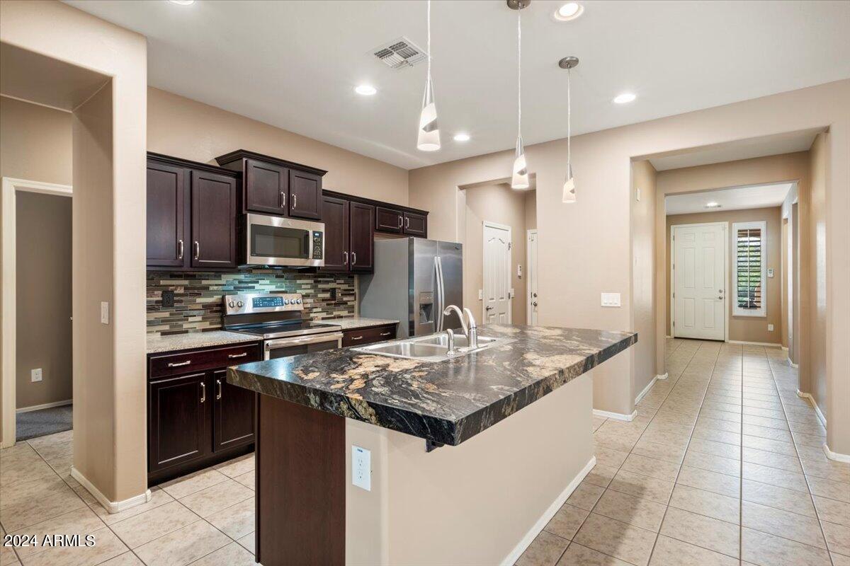 2526 W PEROLA Drive, Phoenix