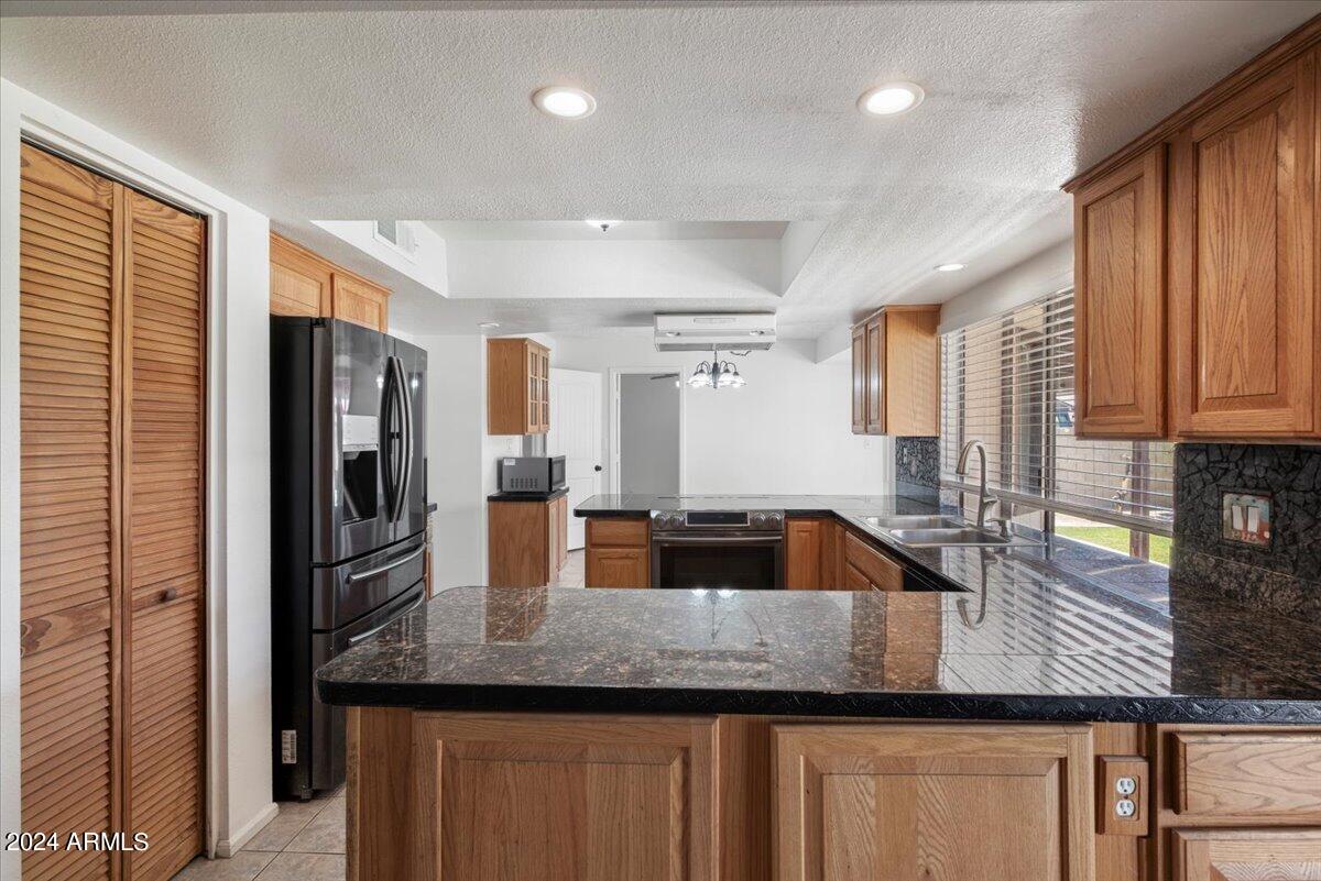 12014 N 60th Avenue, Glendale