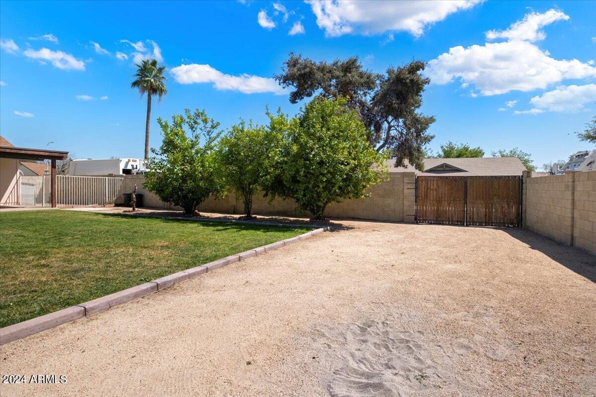 12014 N 60th Avenue, Glendale