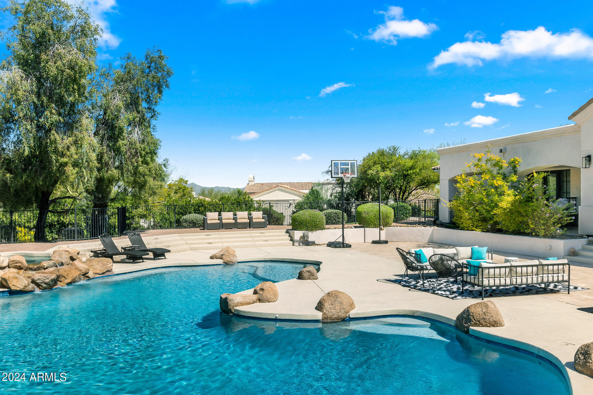 4840 E CAIDA DEL SOL Drive, Paradise Valley