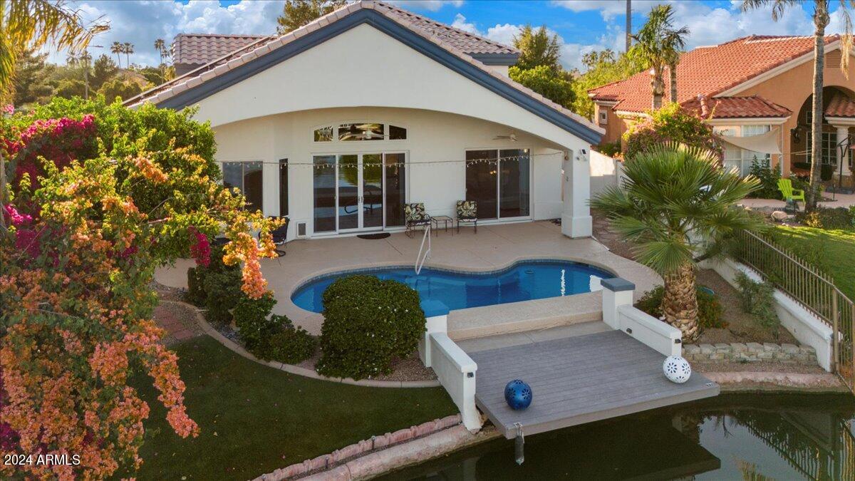 1227 N REGATTA Drive, Gilbert