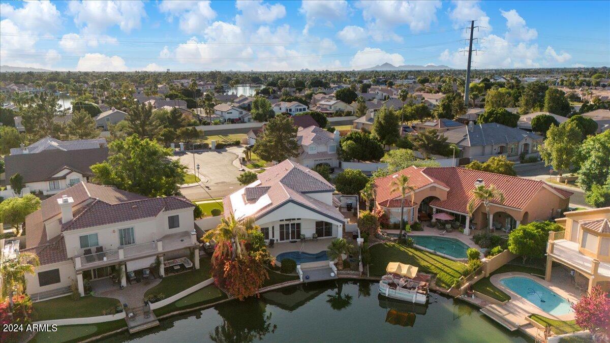 1227 N REGATTA Drive, Gilbert