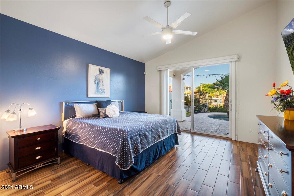 1227 N REGATTA Drive, Gilbert