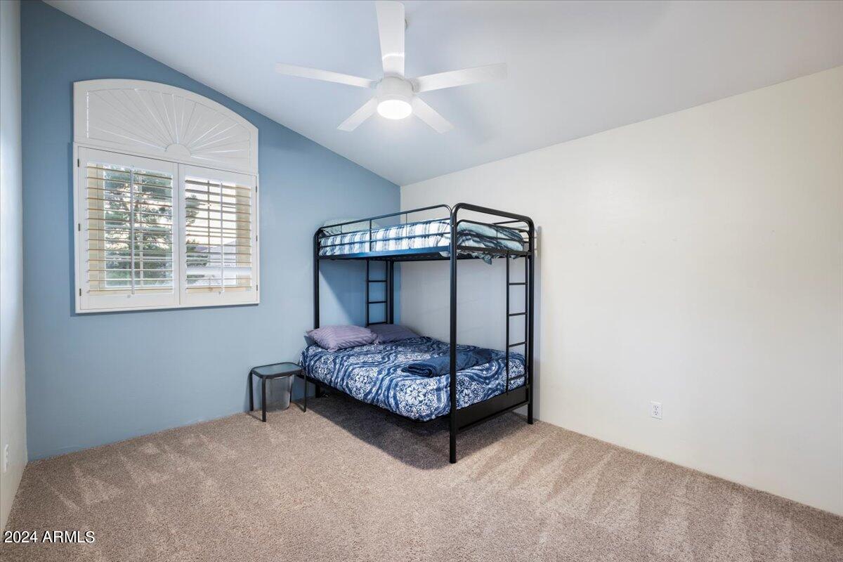 1227 N REGATTA Drive, Gilbert