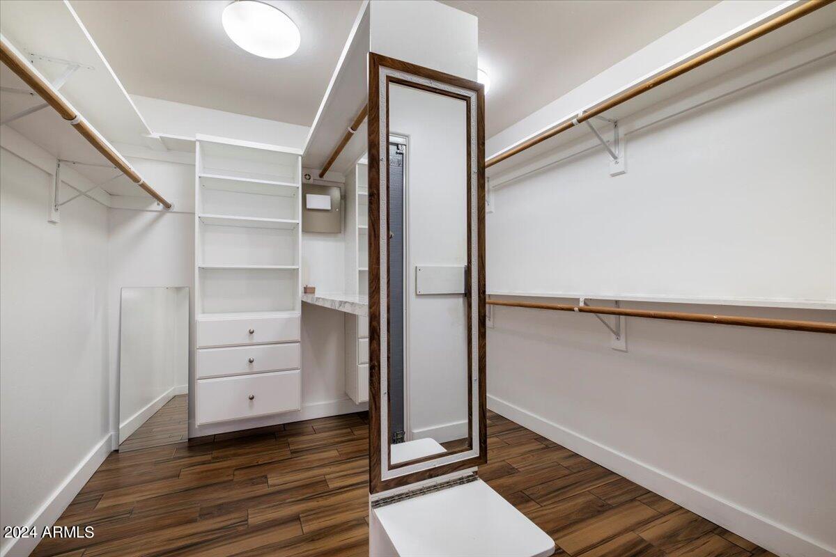 1227 N REGATTA Drive, Gilbert