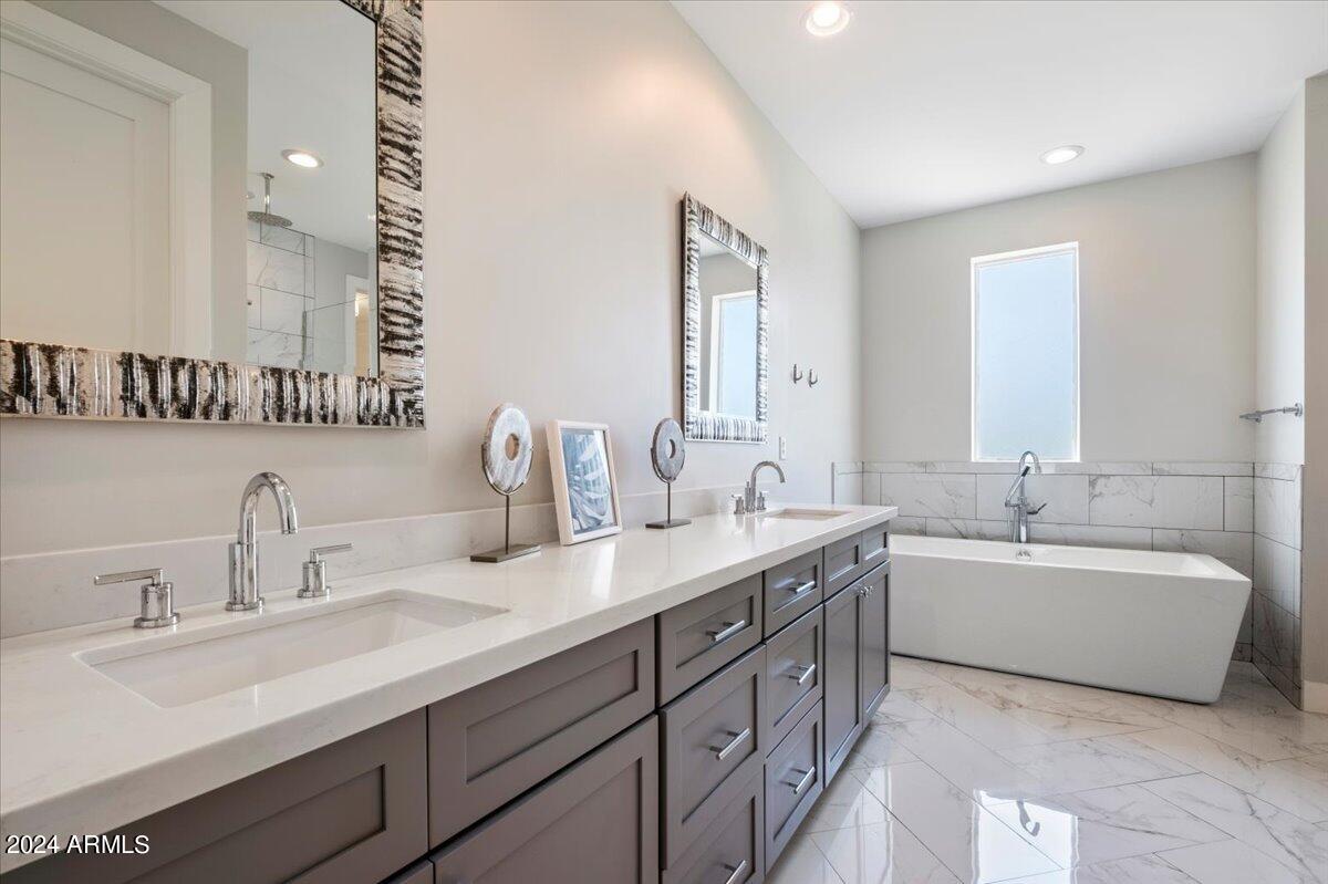 3404 N 25TH Street, Phoenix