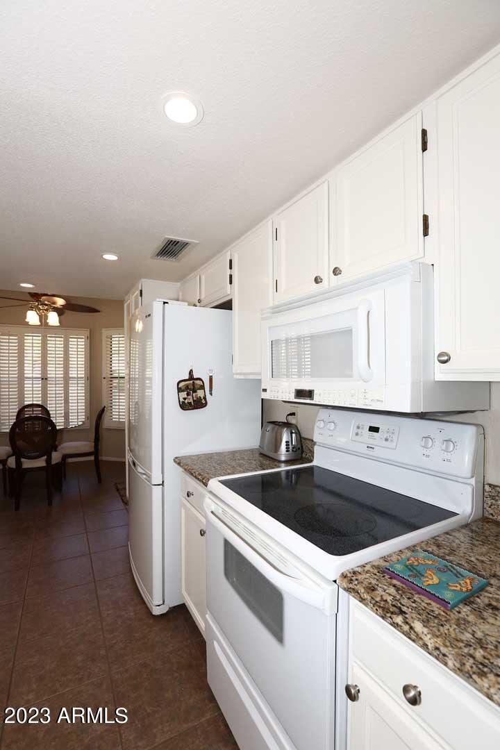 9712 W ORAIBI Drive, Peoria