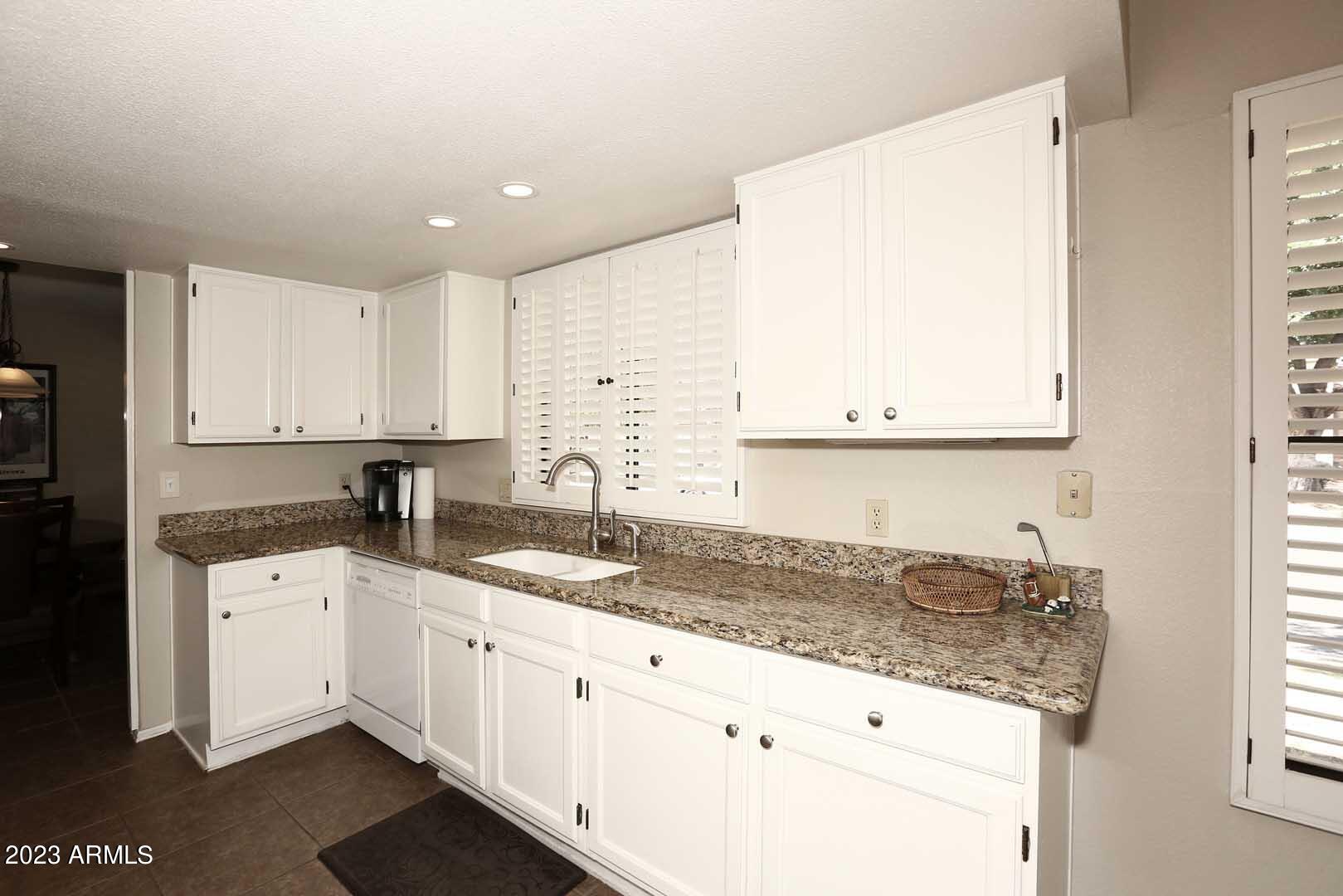 9712 W ORAIBI Drive, Peoria