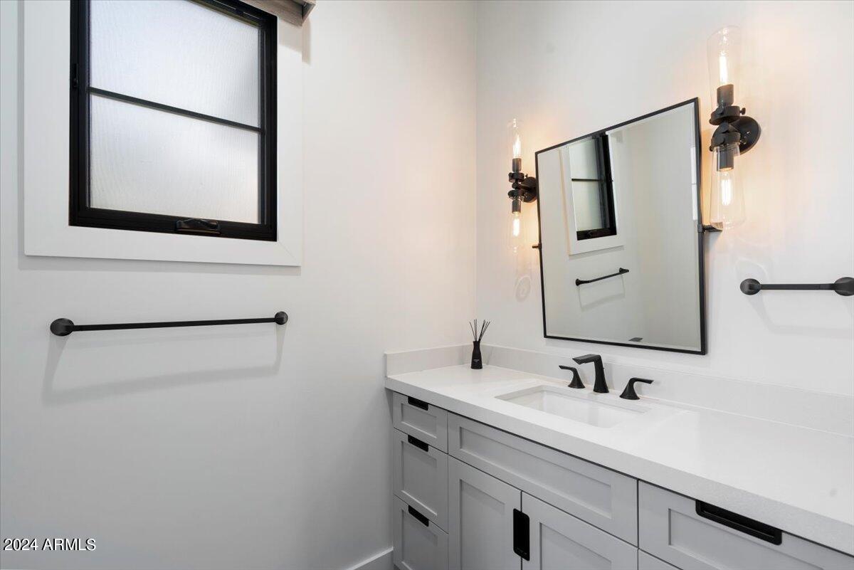 5235 E CALLE VENTURA, Phoenix