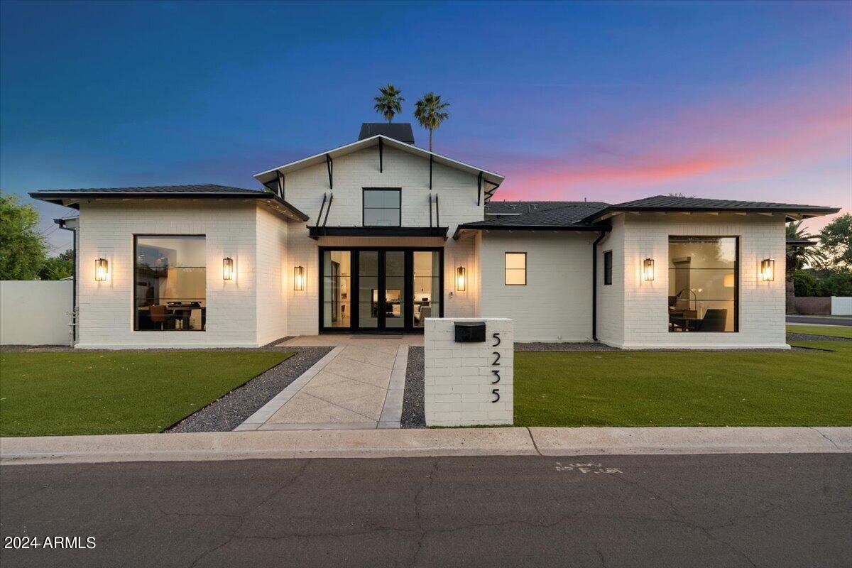 5235 E CALLE VENTURA, Phoenix