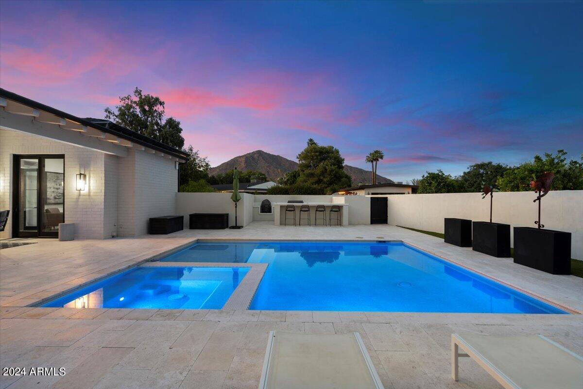 5235 E CALLE VENTURA, Phoenix