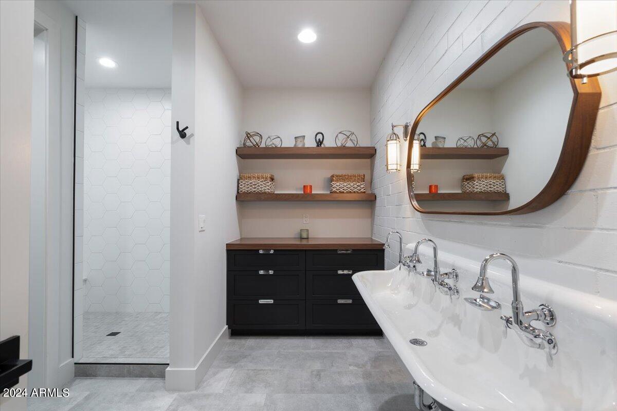 5235 E CALLE VENTURA, Phoenix