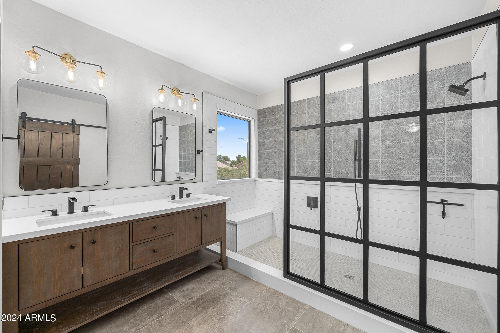 8021 W YUKON Drive, Peoria