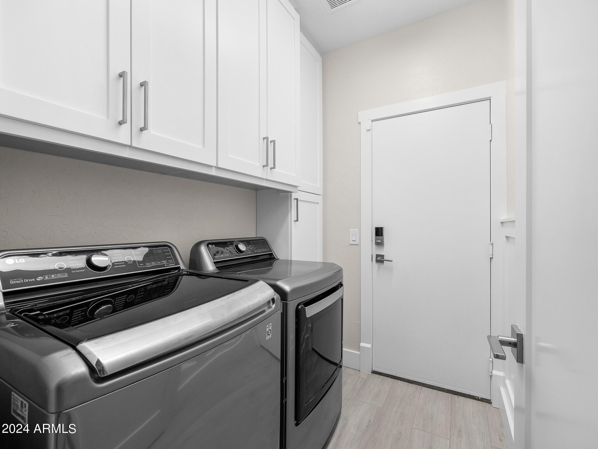 8021 W YUKON Drive, Peoria