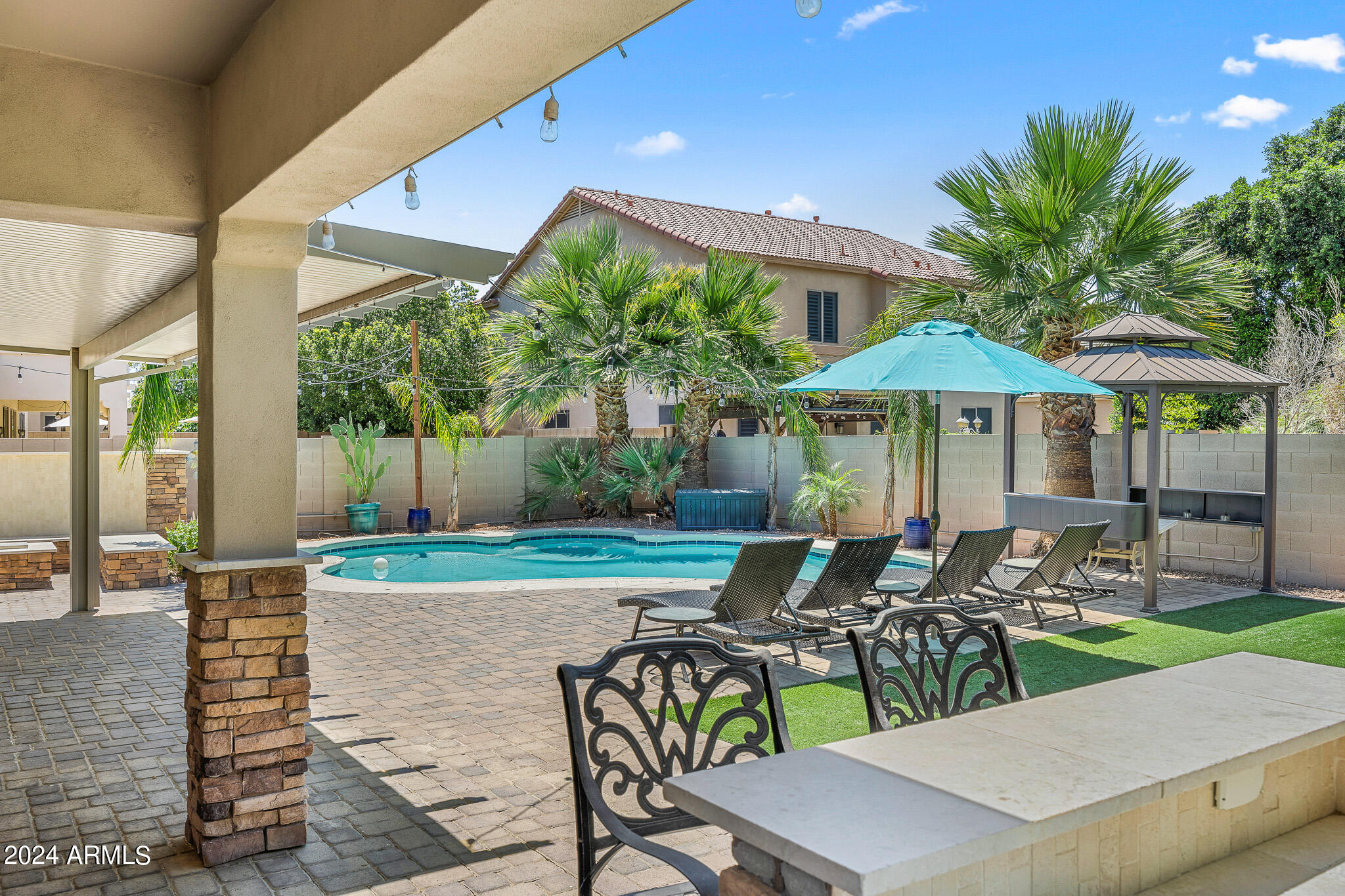 8021 W YUKON Drive, Peoria