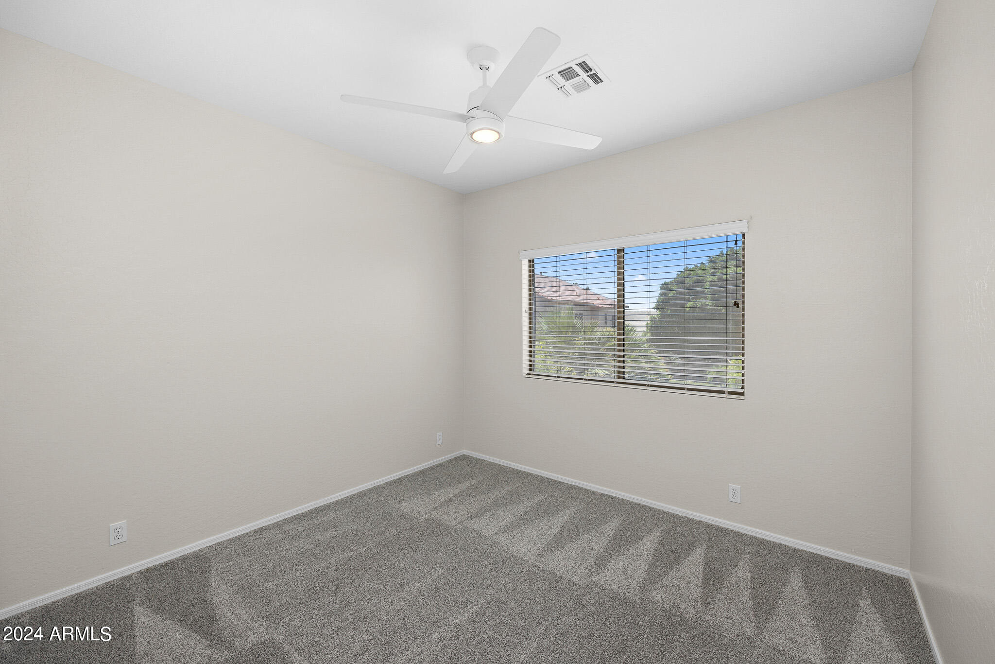 8021 W YUKON Drive, Peoria