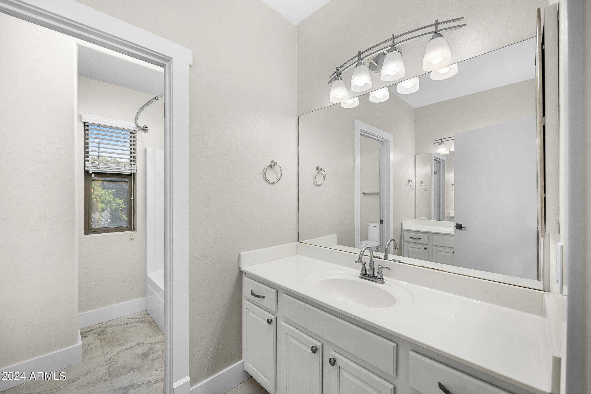 8021 W YUKON Drive, Peoria