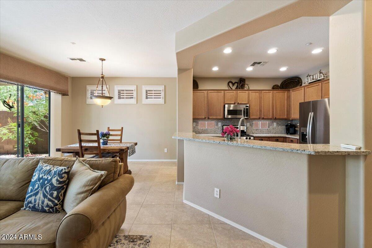 1922 W WHITMAN Court, Anthem