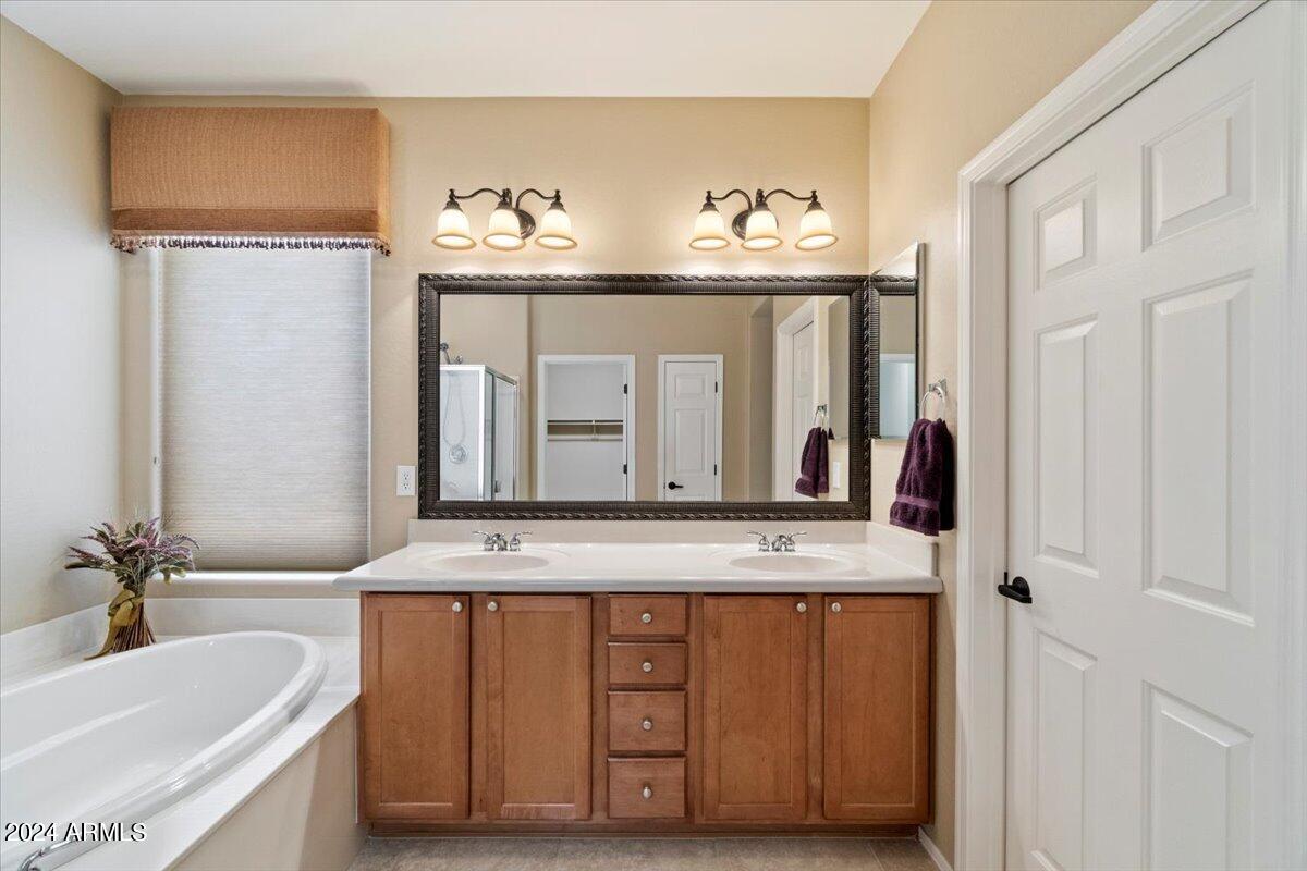 1922 W WHITMAN Court, Anthem