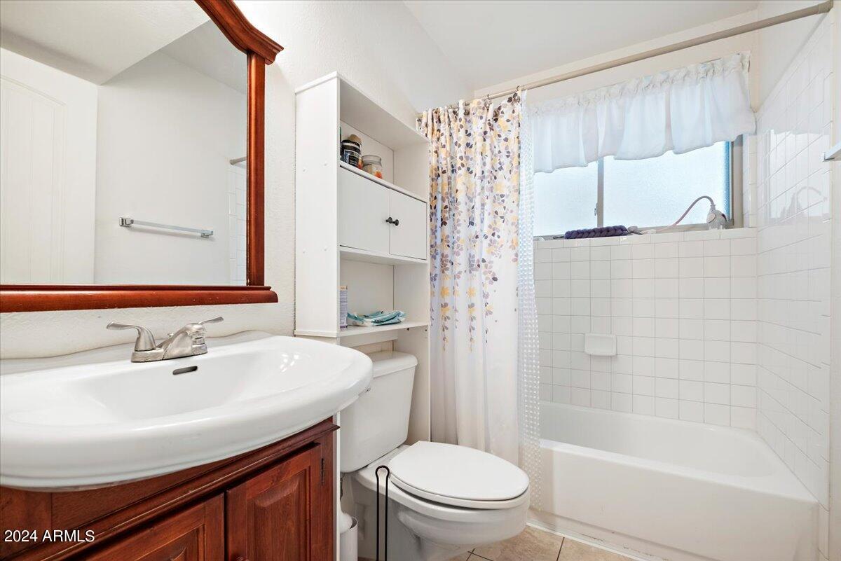 2945 W PORT AU PRINCE Lane, Phoenix