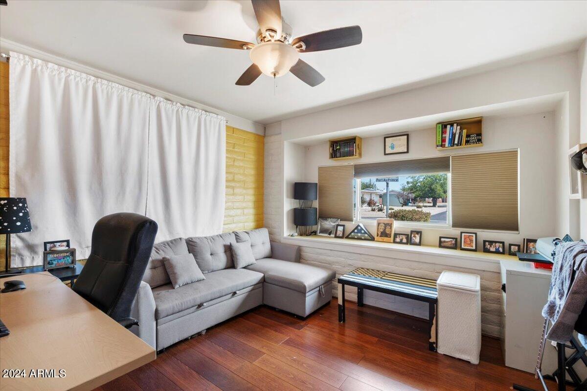 2945 W PORT AU PRINCE Lane, Phoenix