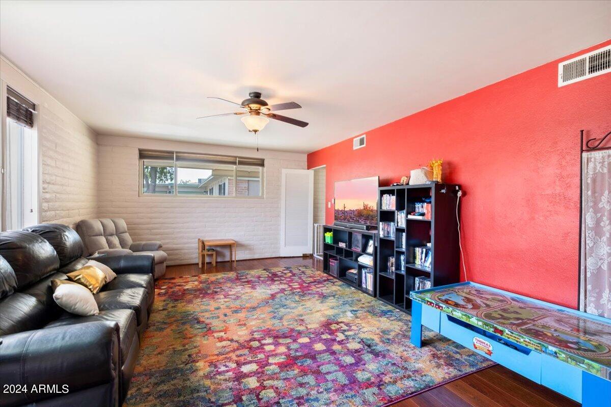 2945 W PORT AU PRINCE Lane, Phoenix