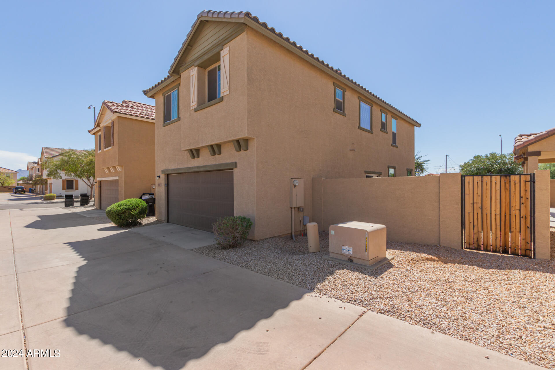 812 E AGUA FRIA Lane, Avondale