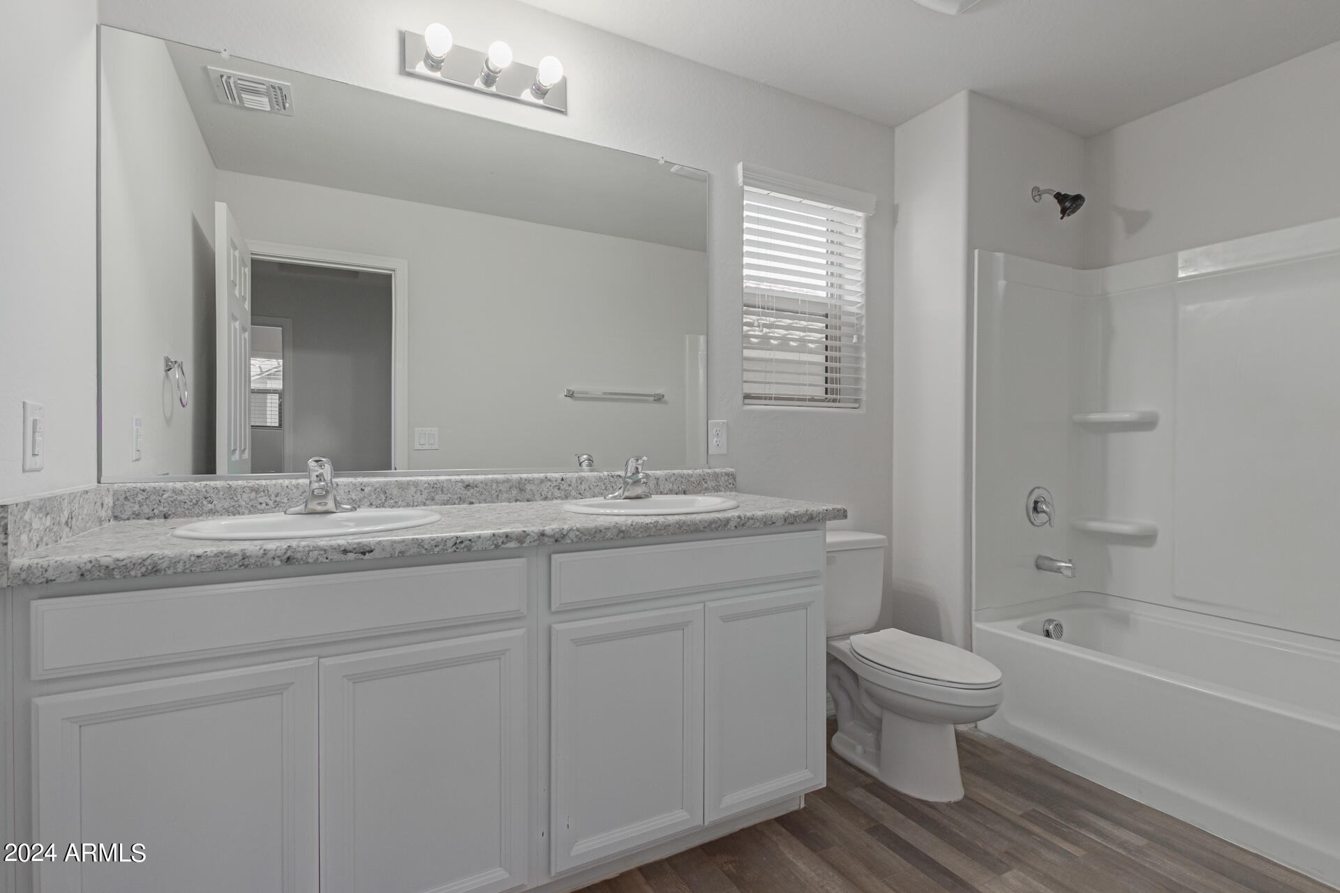 812 E AGUA FRIA Lane, Avondale