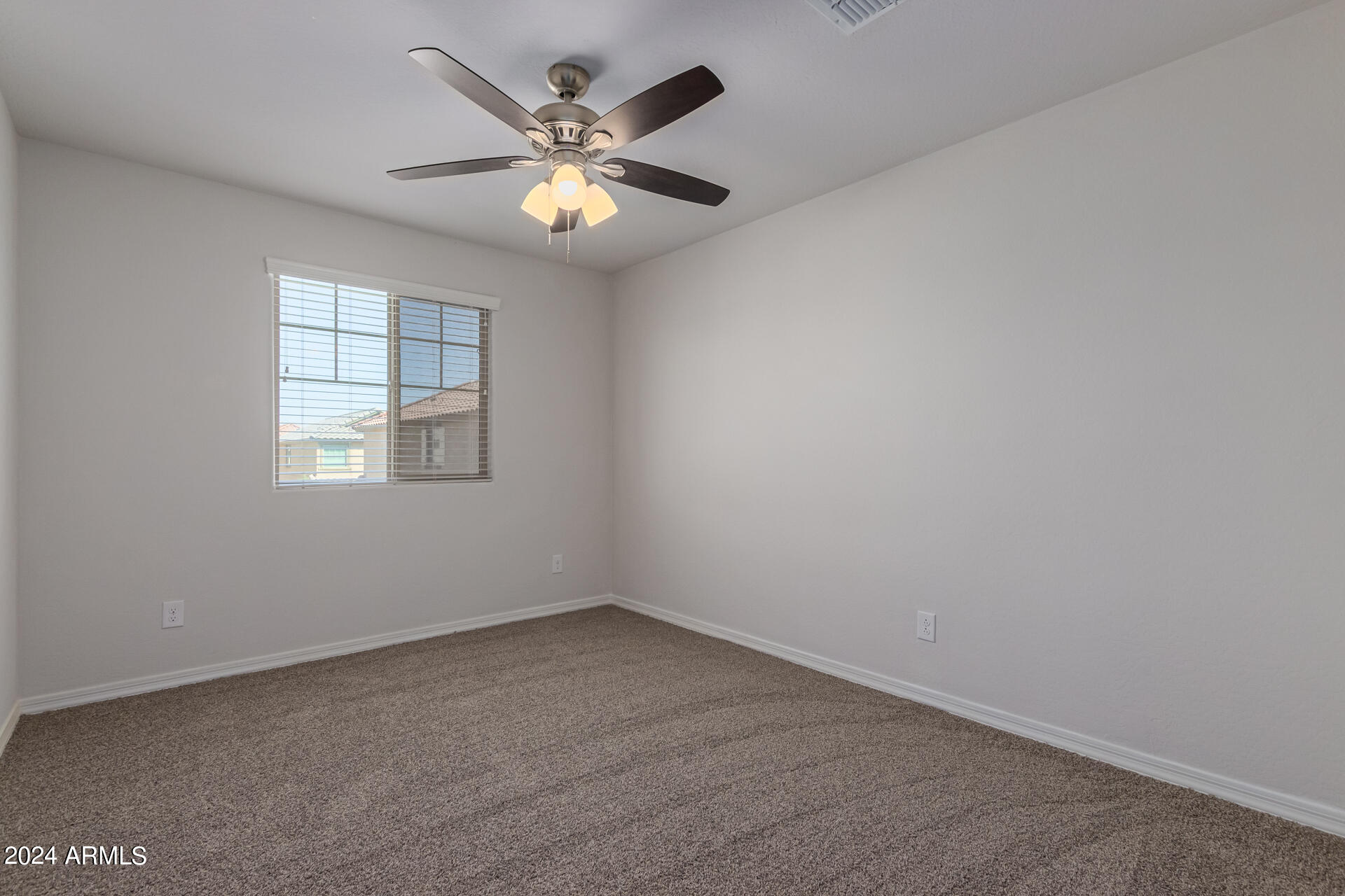 812 E AGUA FRIA Lane, Avondale