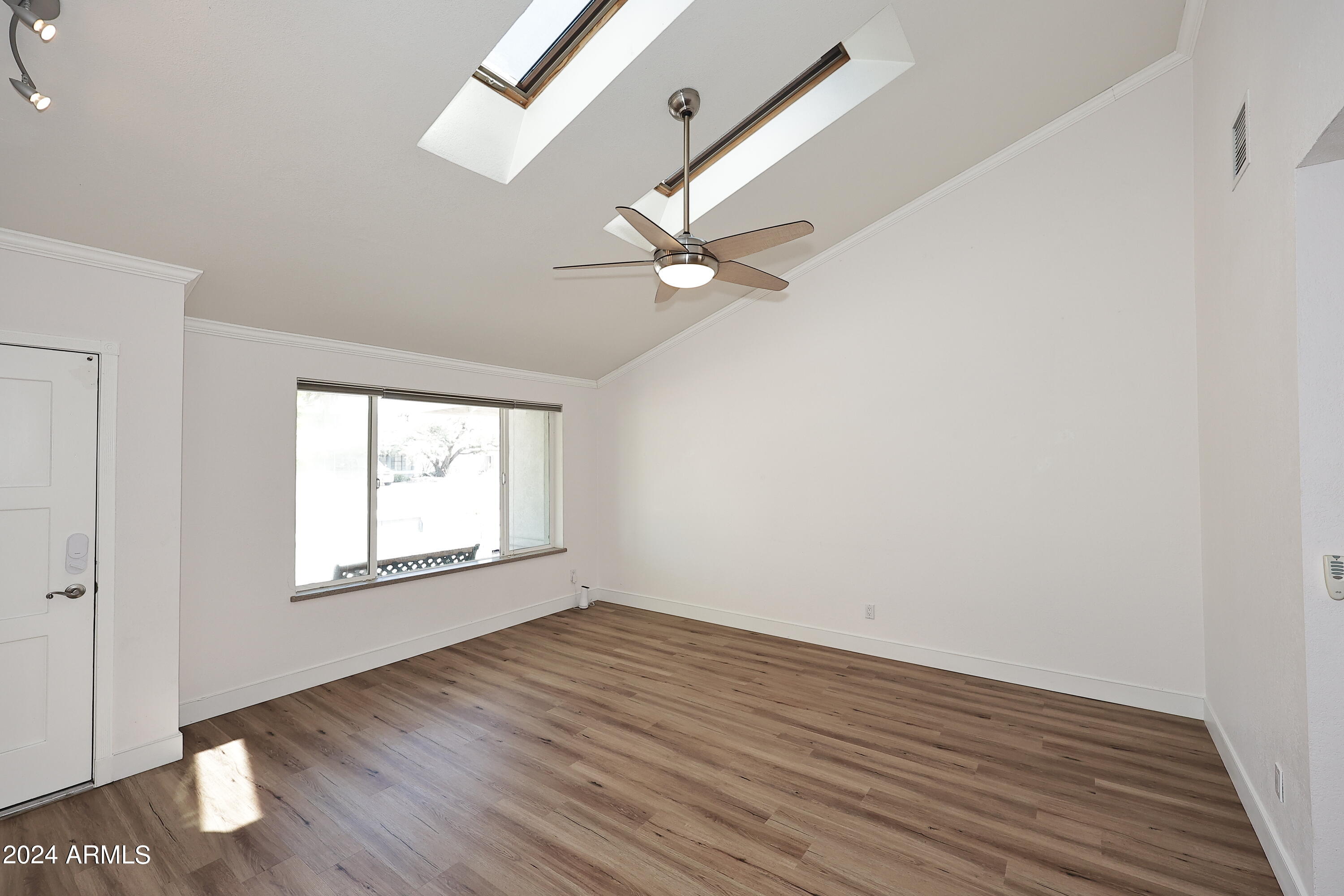 4229 E ACOMA Drive, Phoenix