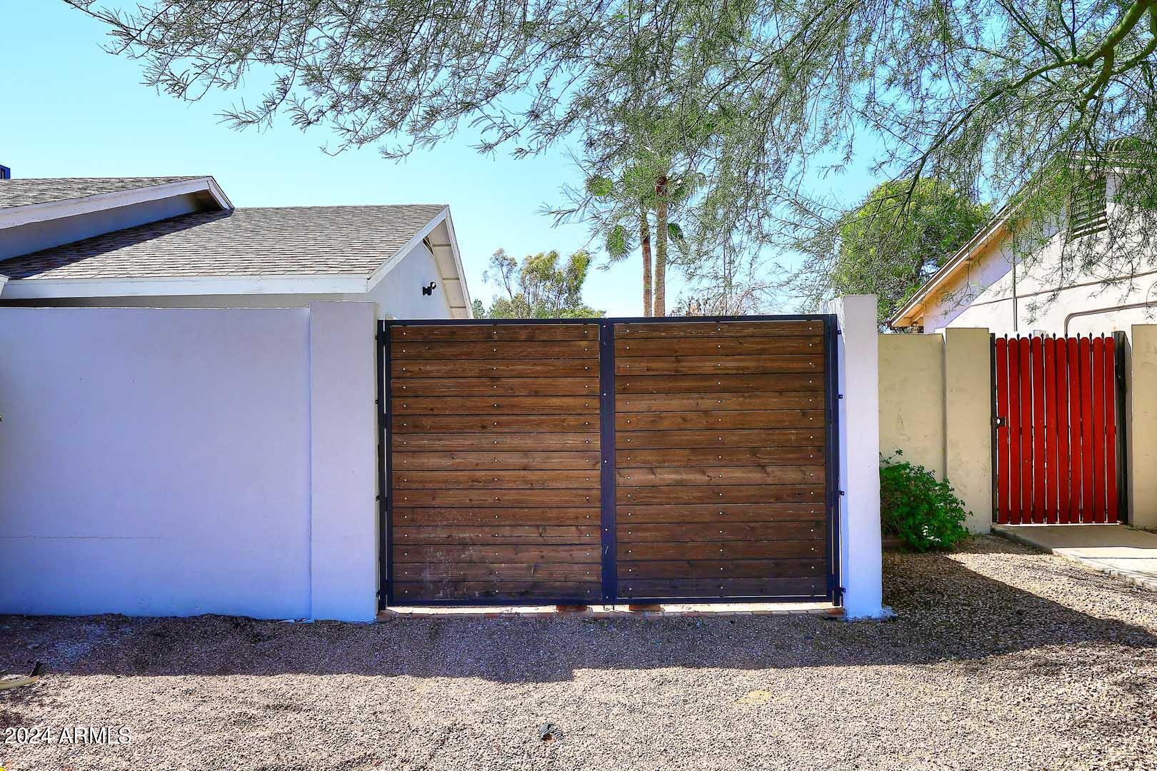 4229 E ACOMA Drive, Phoenix